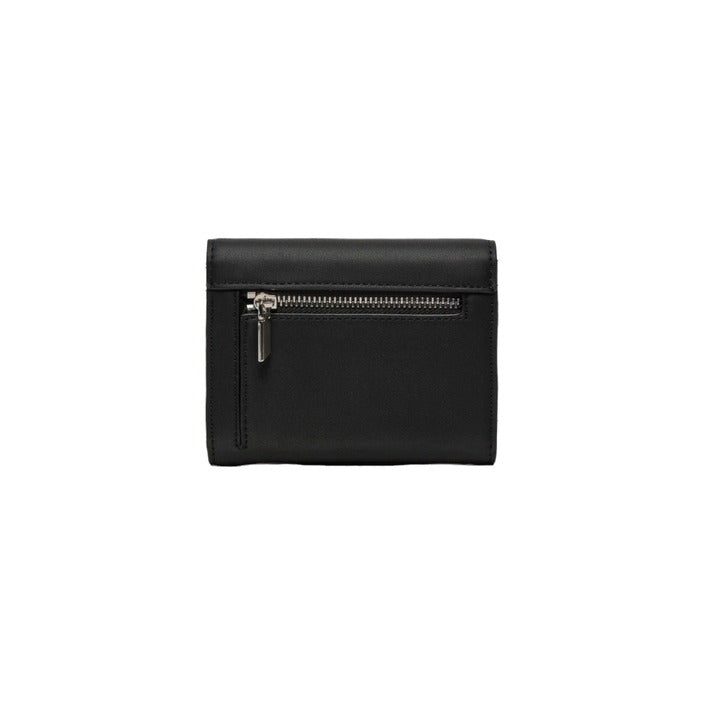 Calvin Klein  Women Wallet