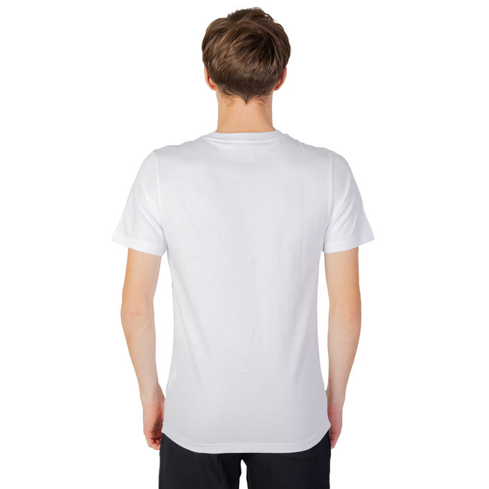 New Balance Men T-Shirt