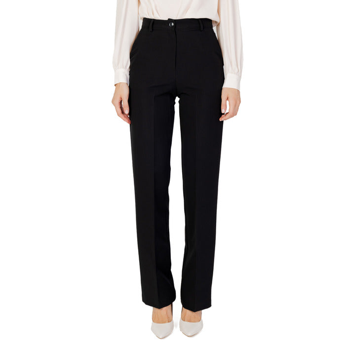 Hanny Deep  Women Trousers